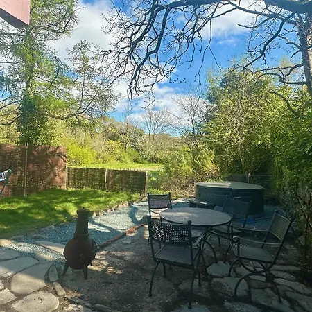 Tiny Romantic Retreat With Hot Tub On A Country Estate Near Cardigan Bay In Eryri Snowdonia Llanbedr (Gwynedd) Exterior photo